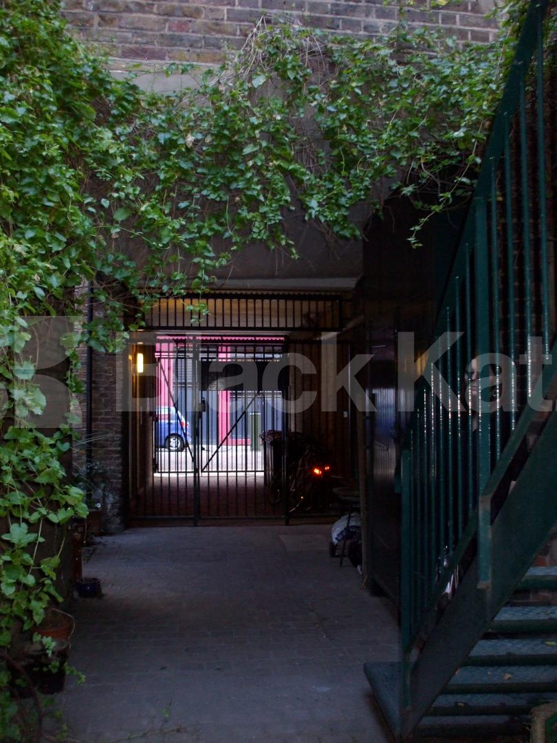 			New Instruction, 1 Bedroom, 1 bath, 1 reception Apartment			 Gattis Yard, KINGS CROSS